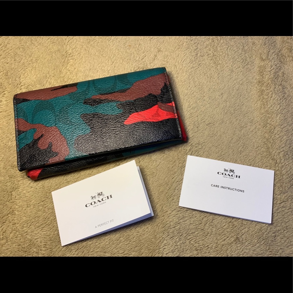 🎉HP🎉 Coach Men’s Signature Phone Wallet